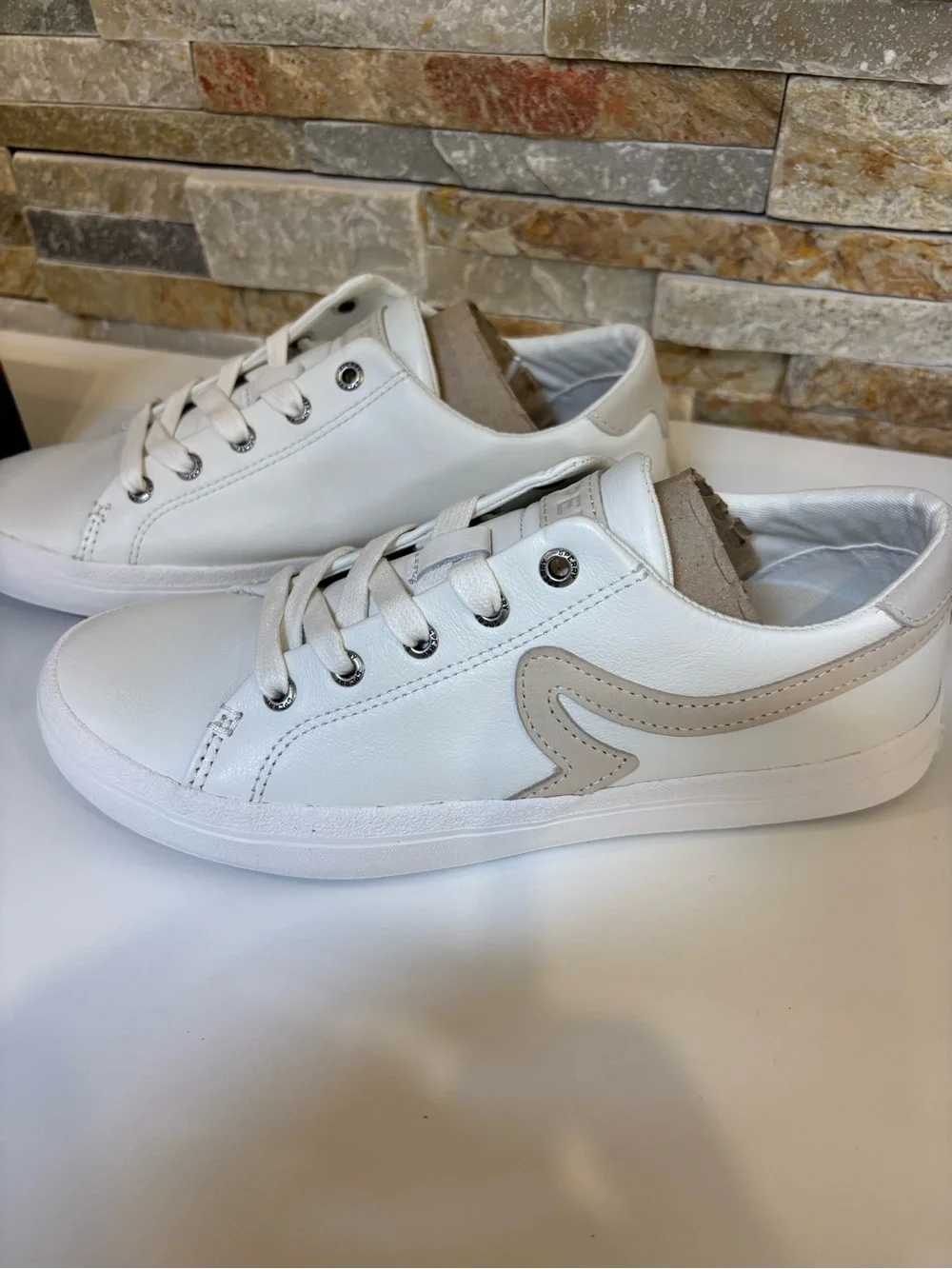 Sperry Sandy LTT Women's Size 6 White Leather Sneakers Lace Up BNIB